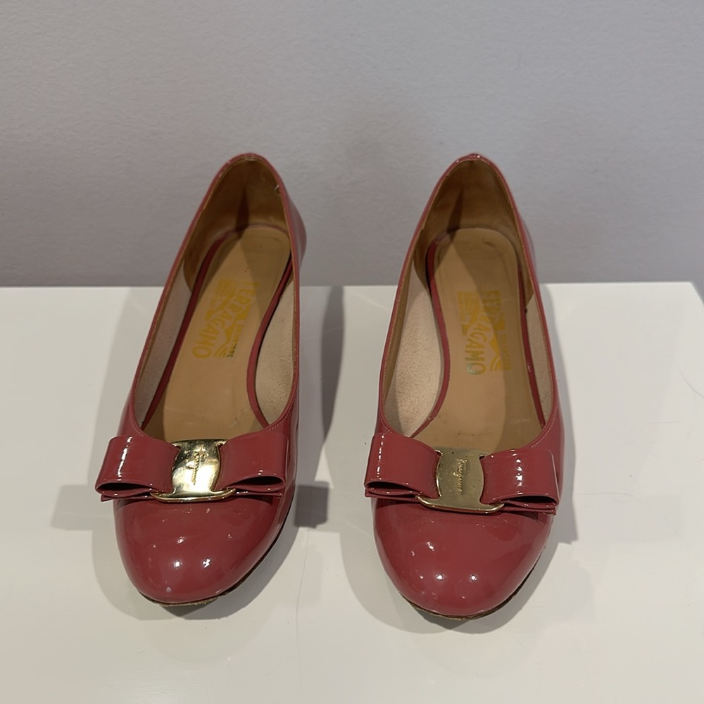 Salvatore Ferragamo Vera Bow Pump